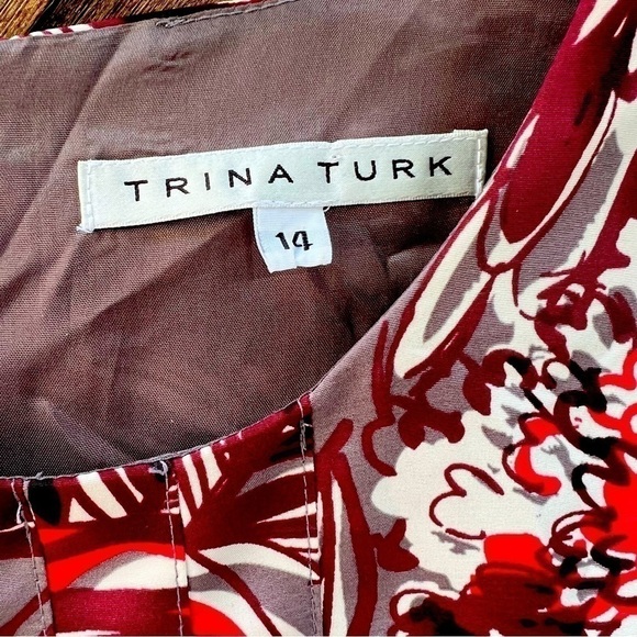 Trina Turk Spellbound Floral Haze Silky Shift Red Gray Dress Plus Size 14 - Picture 6 of 7
